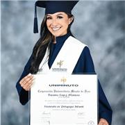 Profesora de estimulación temprana, con conocimientos varios en el desarrollo cognitivo, social y cultural para ayudar en el desarrollo y crecimiento de niños entre 0 a 6 años de edad